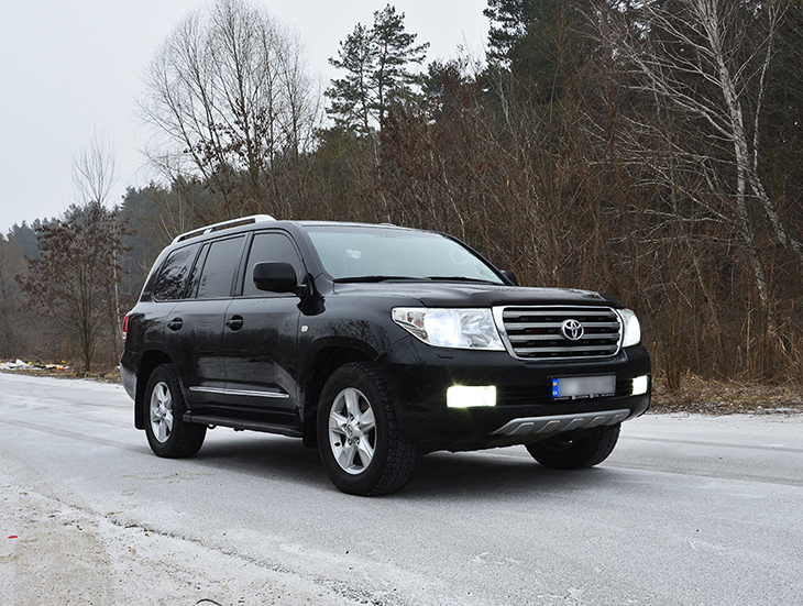 Toyota Land Cruiser 200 ��� ������